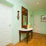 Wilde Guest Old Town Apartman