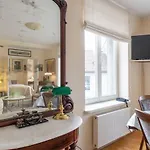 Wilde Guest Old Town Apartment *